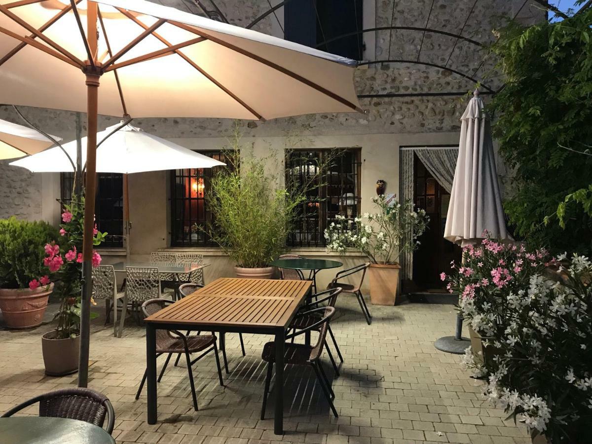 אלמן-אן-פרובאנס Hotel Du Moulin מראה חיצוני תמונה
